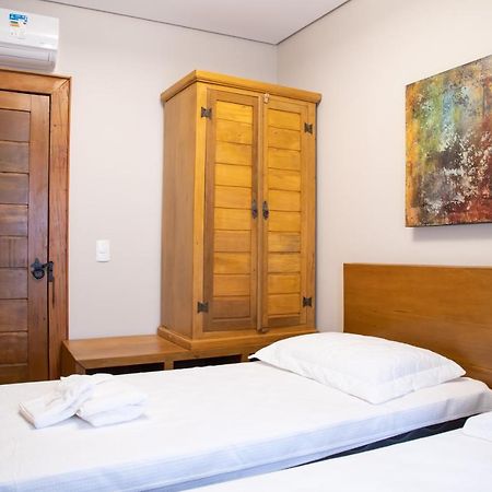 Espaco 250 - Apto Mobiliado, 3 Quartos, Sendo Uma Suite, Banheiro Social, Cozinha Completa, Sala De Estar, Ar Condicionado, Tv E Internet Tiradentes Bagian luar foto